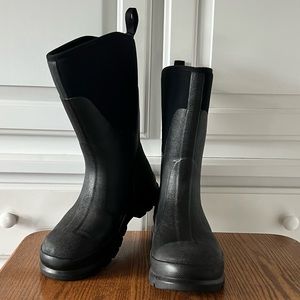 MUCK BOOT WOMEN’s CHORE MID RUBBER BOOTS BLACK/CHARCOAL WATERPROOF, Sz 8.